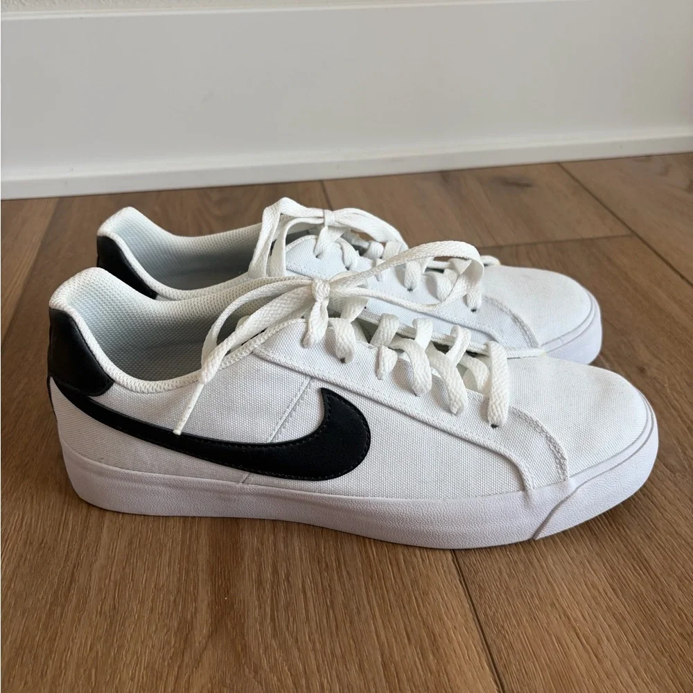Nike White Canvas Low-Top Sneakers with Black Swoosh